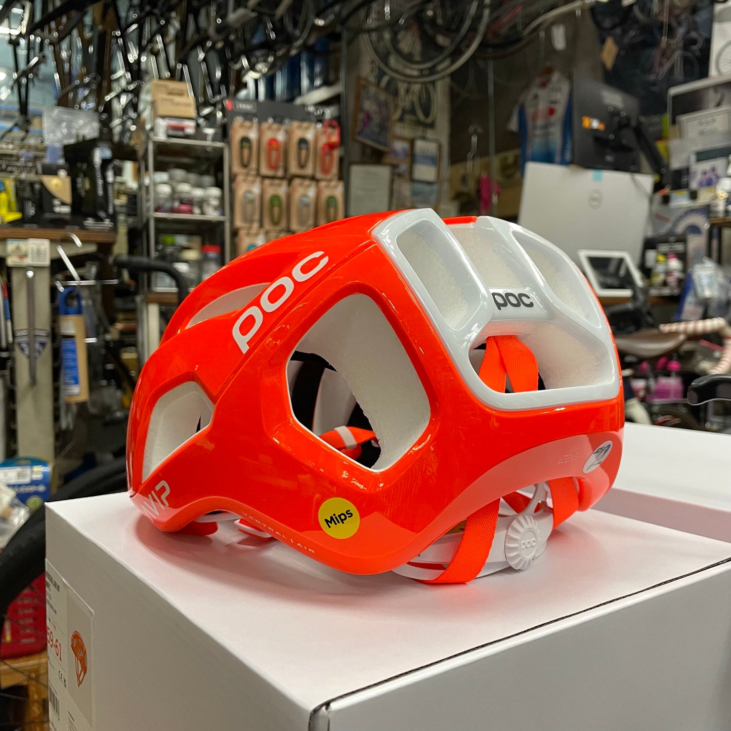 VENTRAL AIR WF MIPS AVIP