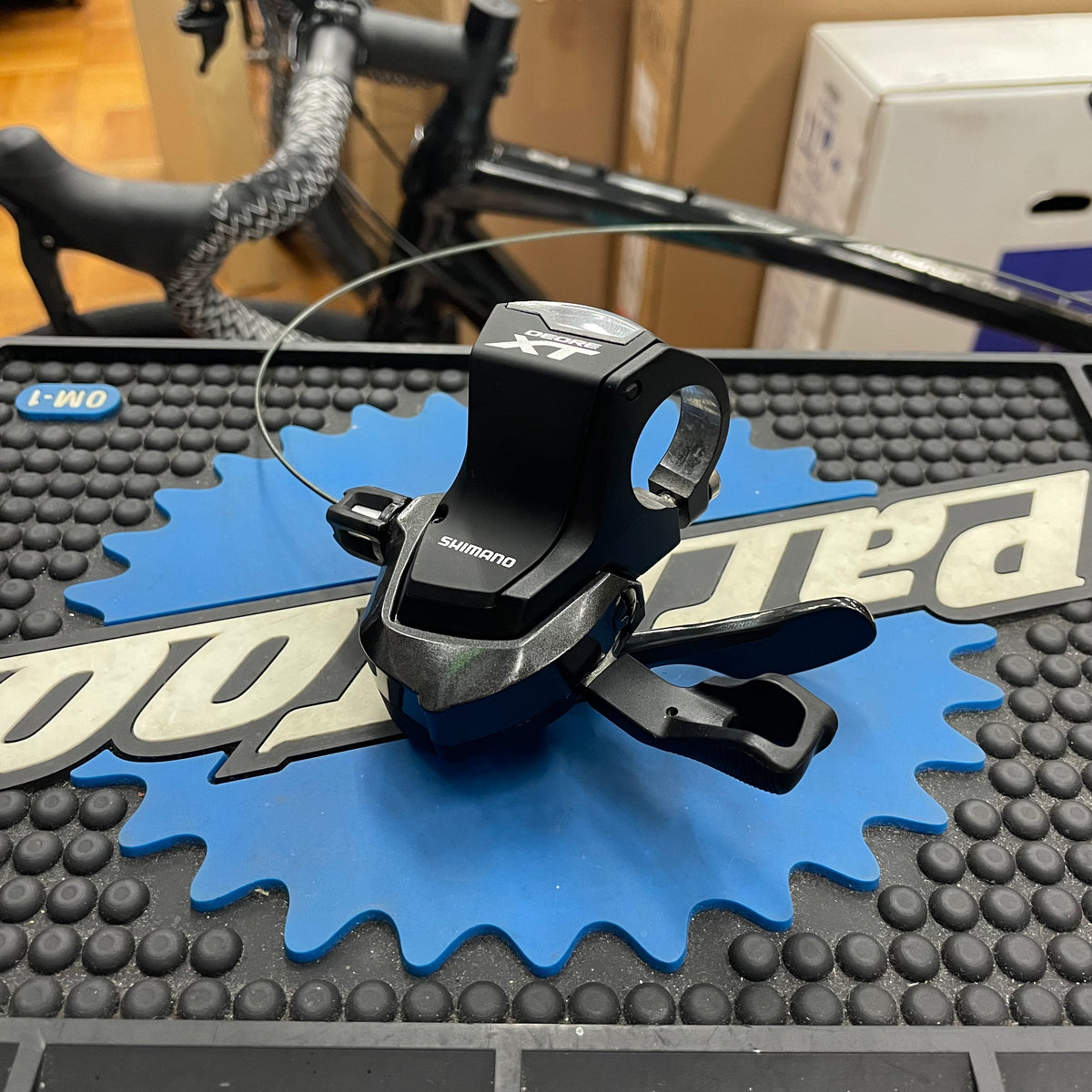 SHIMANO 「シマノ」 DEORE XT SL-M8000 ラピッドファイヤー
