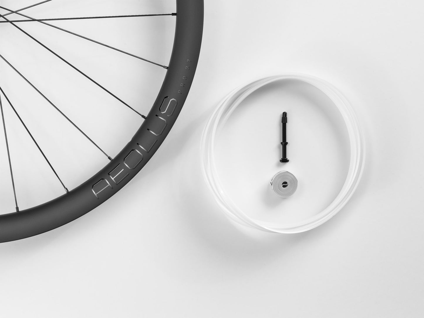 Aeolus Pro 37 TLR Disc Road