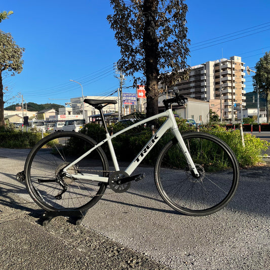 TREK FX 2 DISC Plasma Grey Pearl - トレック エフエックス2ディスク 最新クロスバイク - 高知の自転車専門店 Cycling Shop ヤマネ