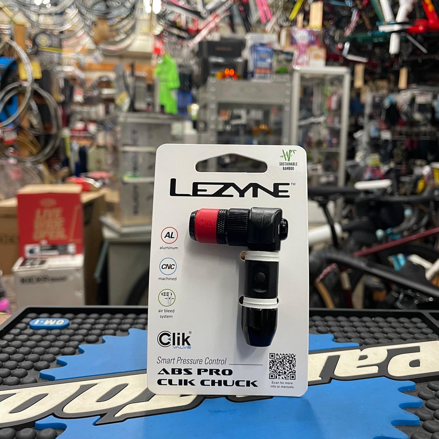 CLIK VALVE by Lezyne