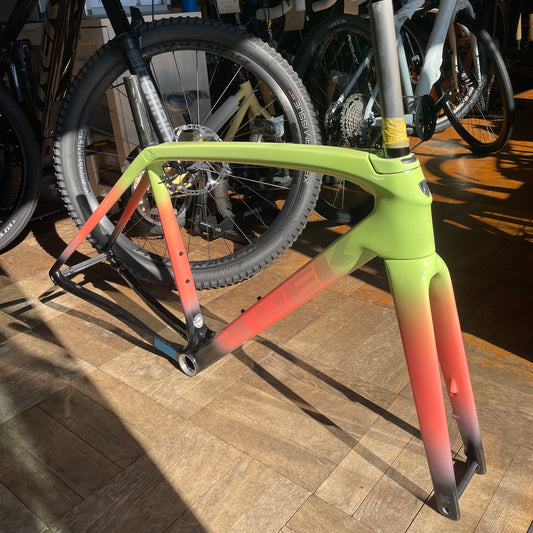 Boone Disc Frameset Coral Fade