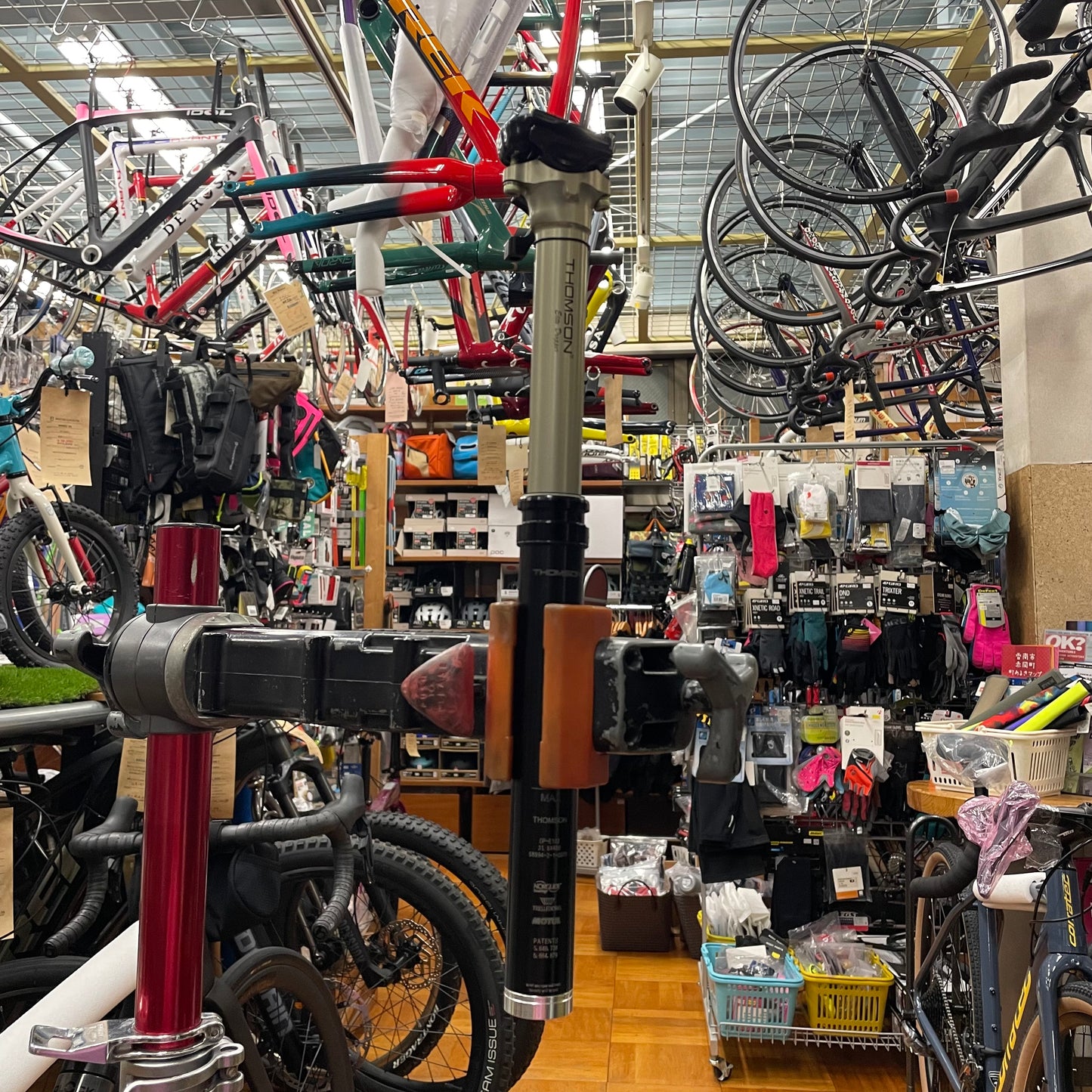 Elite Dropper Seatpost [Outlet]