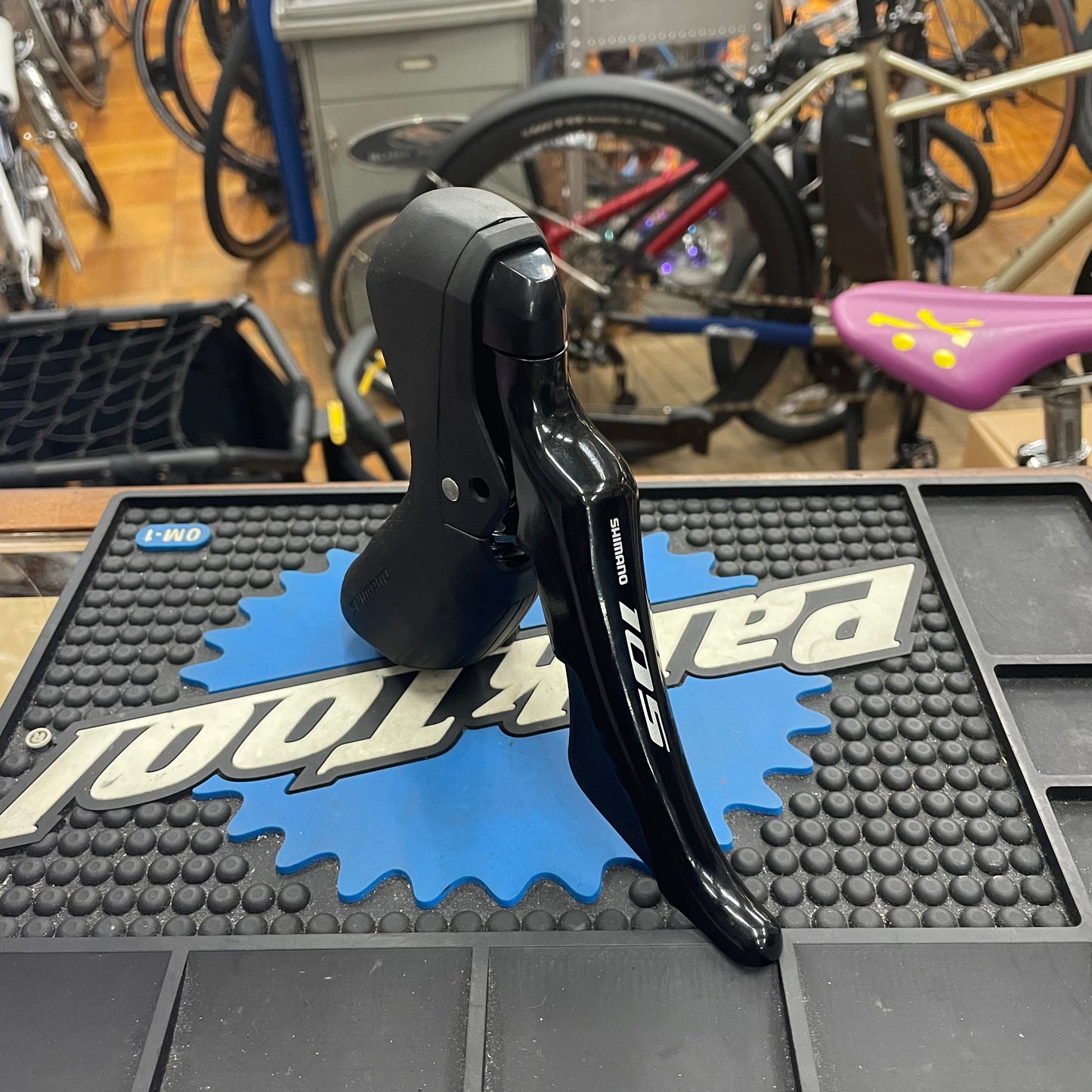 シマノ ST-R7020 Amazon | シマノ(SHIMANO) ST-R7020 右レバーのみ 11S ハイ