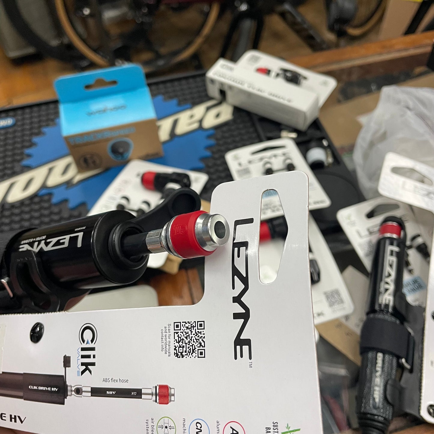 CLIK VALVE by Lezyne
