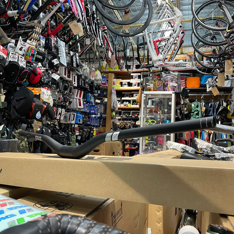 ENVE M7 Carbon MTB Bar - エンヴィ フルカーボンバー 35径バークランプ - 高知の自転車店 Cycling Shop ヤマネ